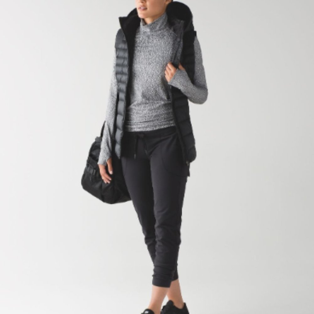 Lululemon Ready to Rulu™  Turtleneck - Picture 3 of 16